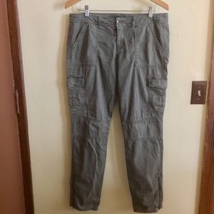 AE Cargo Jegging, sz 10, Gray, Excellent Condition